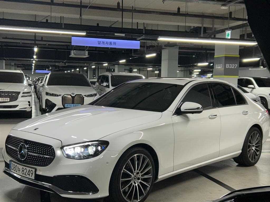 벤츠 E 클래스 E-클래스 W213 E350 4MATIC 아방가르드 이미지 1