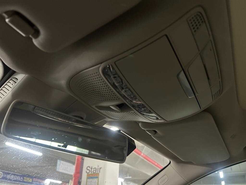 벤츠 E 클래스 E-클래스 W213 E300 4MATIC 익스클루시브 이미지 10