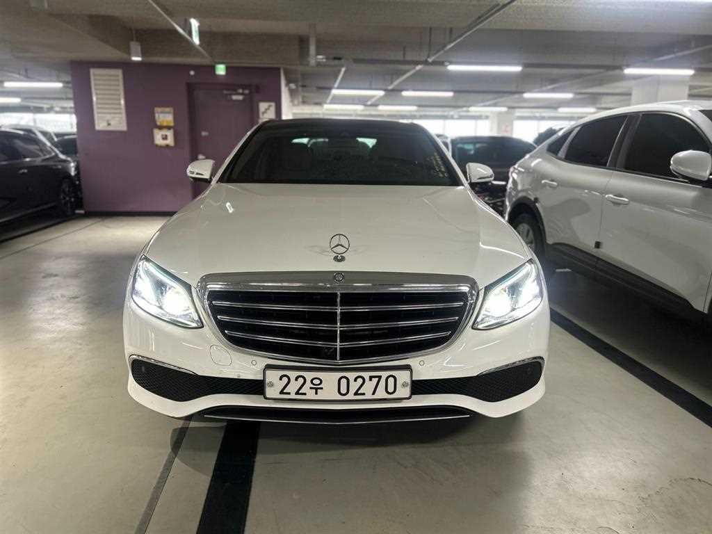 벤츠 E 클래스 E-클래스 W213 E300 4MATIC 익스클루시브 이미지 2