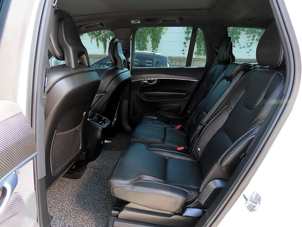 볼보 XC90 XC90 2세대 2.0 D5 AWD R-디자인 이미지 6