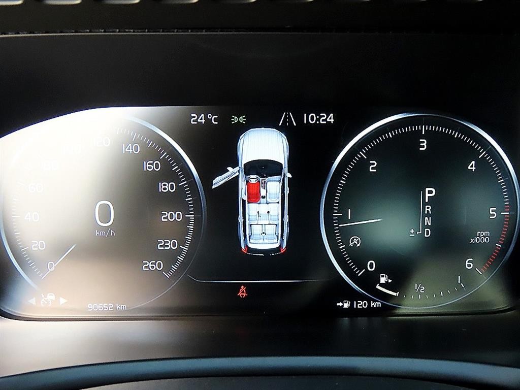 볼보 XC90 XC90 2세대 2.0 D5 AWD R-디자인 이미지 9