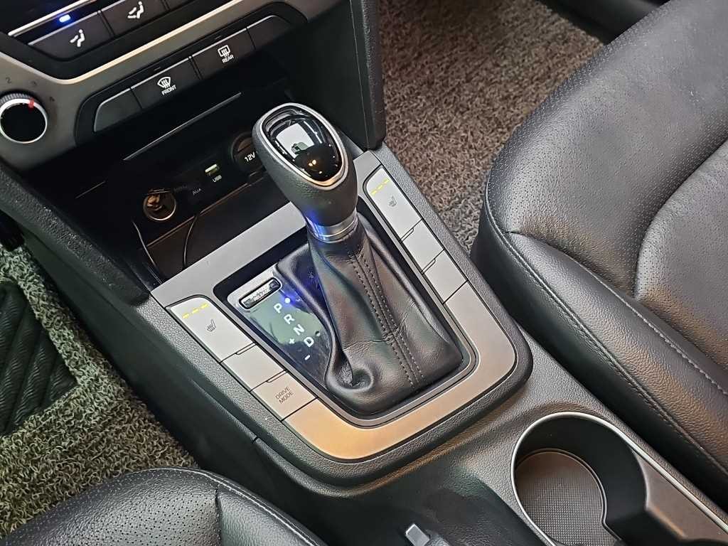 현대 아반떼 아반떼 AD 1.6 GDI 스타일 이미지 8