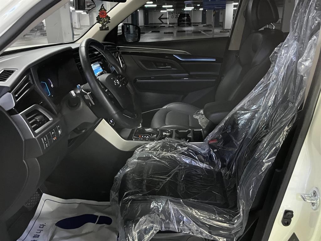 KG모빌리티(쌍용) 코란도 뷰티풀코란도 2WD 디젤 1.6 C7 이미지 12