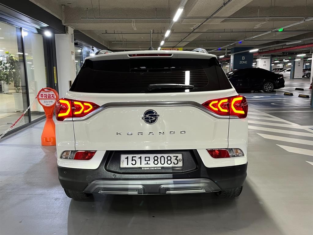 KG모빌리티(쌍용) 코란도 뷰티풀코란도 2WD 디젤 1.6 C7 이미지 5