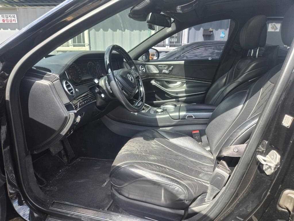 벤츠 S 클래스 S클래스-W222 마이바흐 S 500 4MATIC 이미지 4
