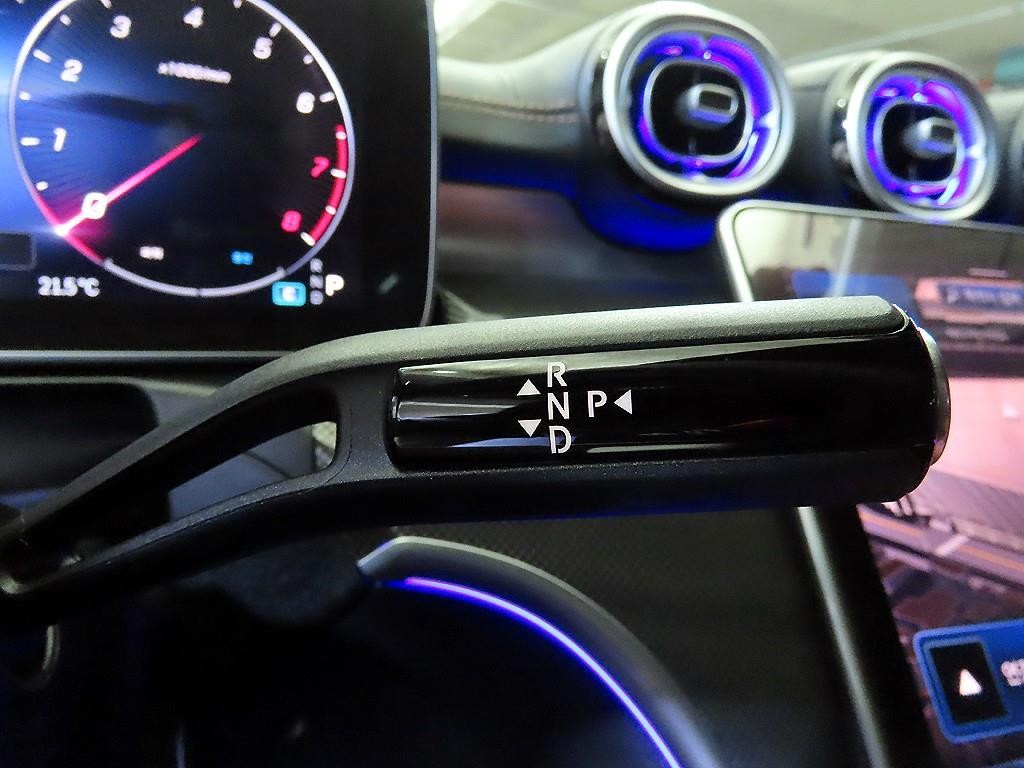 벤츠 C 클래스 C클래스 W206 C300 4MATIC 아방가르드 이미지 12
