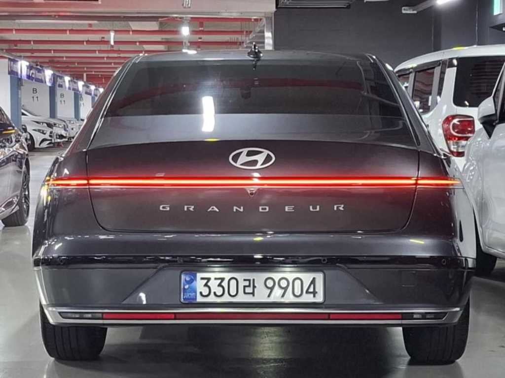 현대 그랜저 그랜저 (GN7) 가솔린 2.5 2WD 익스클루시브 이미지 4