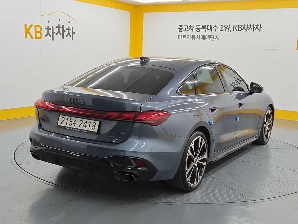 아우디 A5 A5 (F5) 40 TFSI 콰트로 스포트백 이미지 2