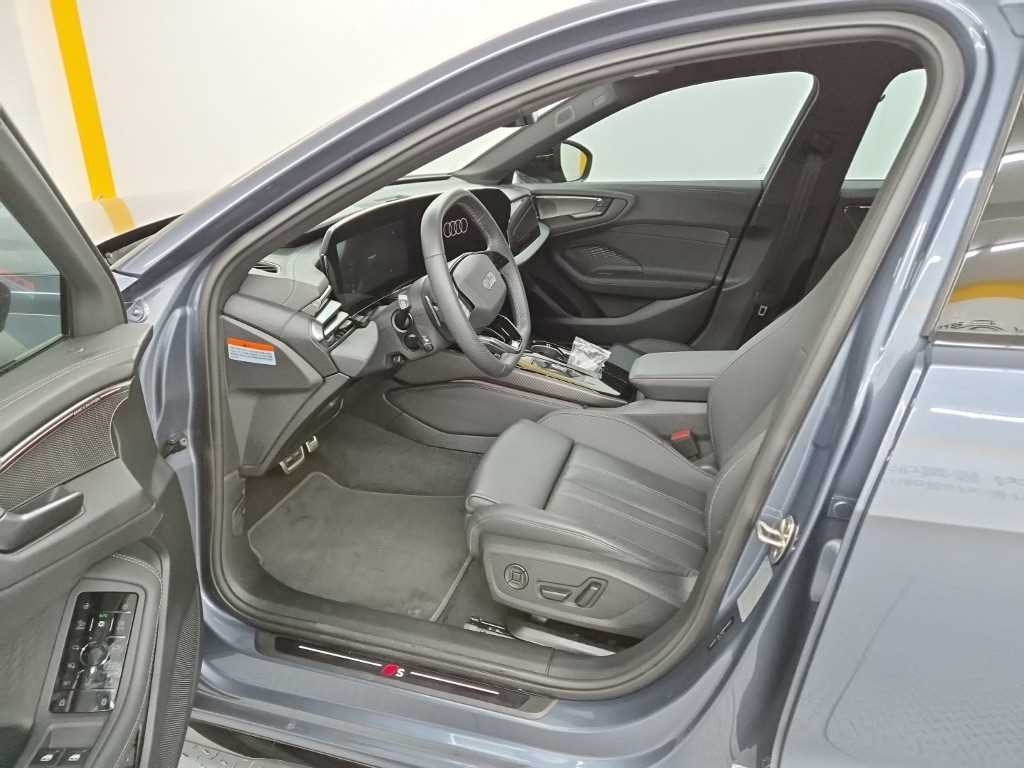 아우디 A5 A5 (F5) 40 TFSI 콰트로 스포트백 이미지 5