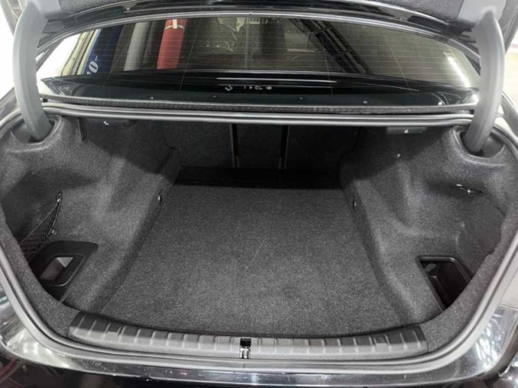 BMW 5시리즈 5시리즈 (G30) 520d xDrive 럭셔리 플러스 이미지 17