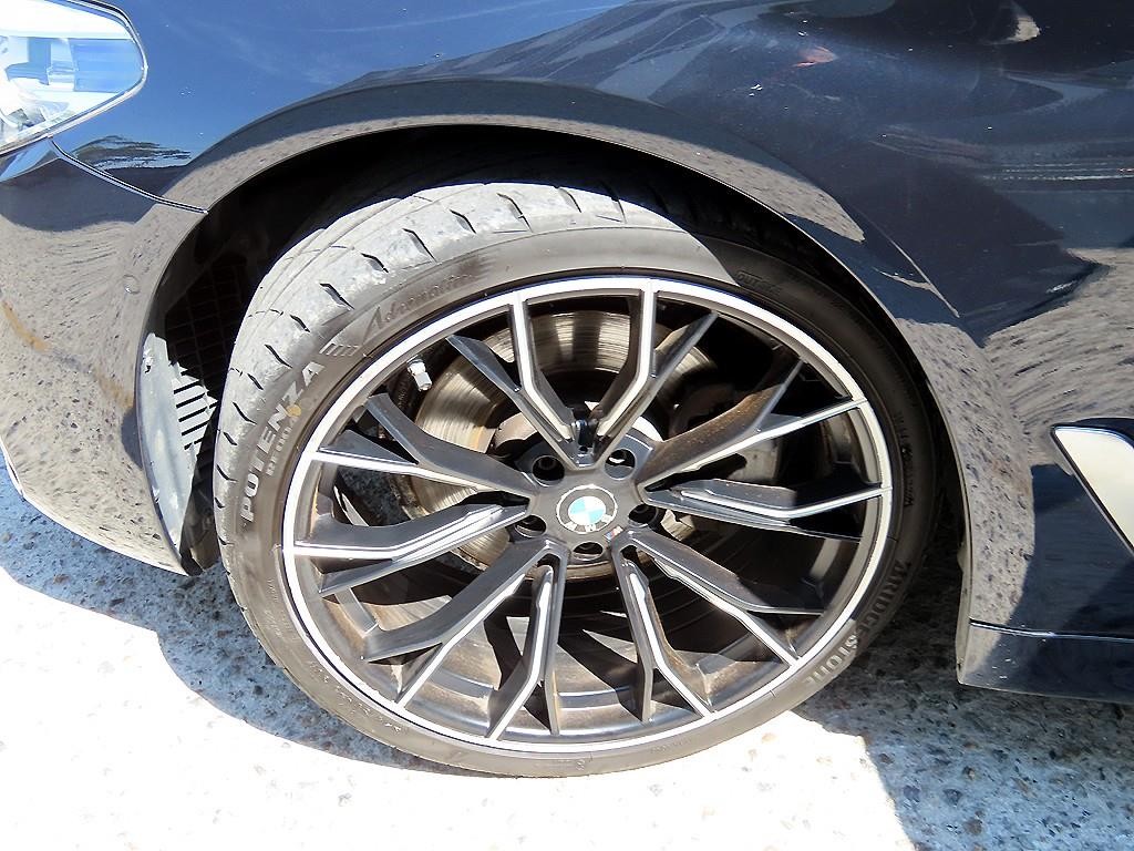 BMW 5시리즈 5시리즈 (G30) 520d M 스포츠 스페셜 에디션 이미지 20