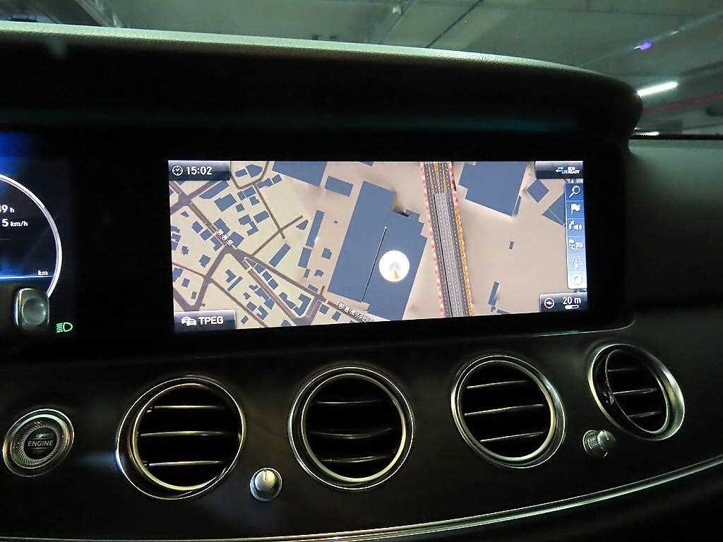 벤츠 E 클래스 E-클래스 W213 E300 아방가르드 이미지 13
