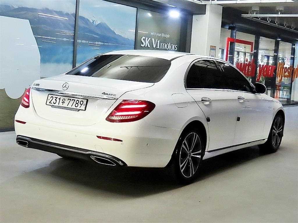벤츠 E 클래스 E-클래스 W213 E300 아방가르드 이미지 4
