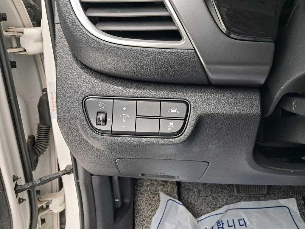 기아 셀토스 가솔린 1.6 터보 4WD 프레스티지 이미지 13