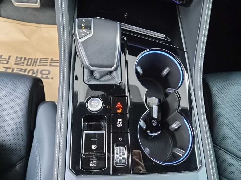 폭스바겐 투아렉 투아렉 3세대 3.0 TDI 프레스티지 이미지 10