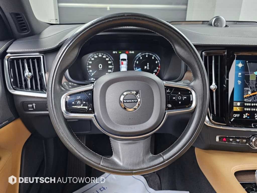 볼보 S90 B5 인스크립션 이미지 13