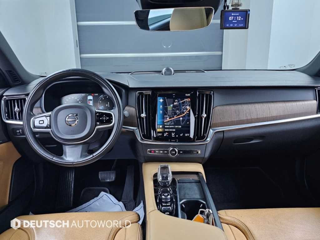 볼보 S90 B5 인스크립션 이미지 7