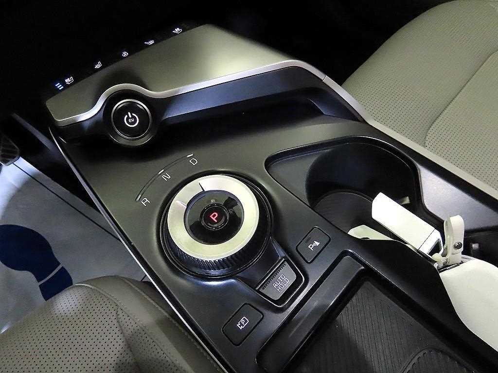 기아 EV6 더 뉴 EV6 롱레인지 2WD 에어 이미지 12