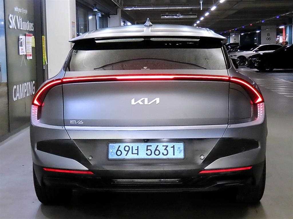 기아 EV6 더 뉴 EV6 롱레인지 2WD 에어 이미지 5