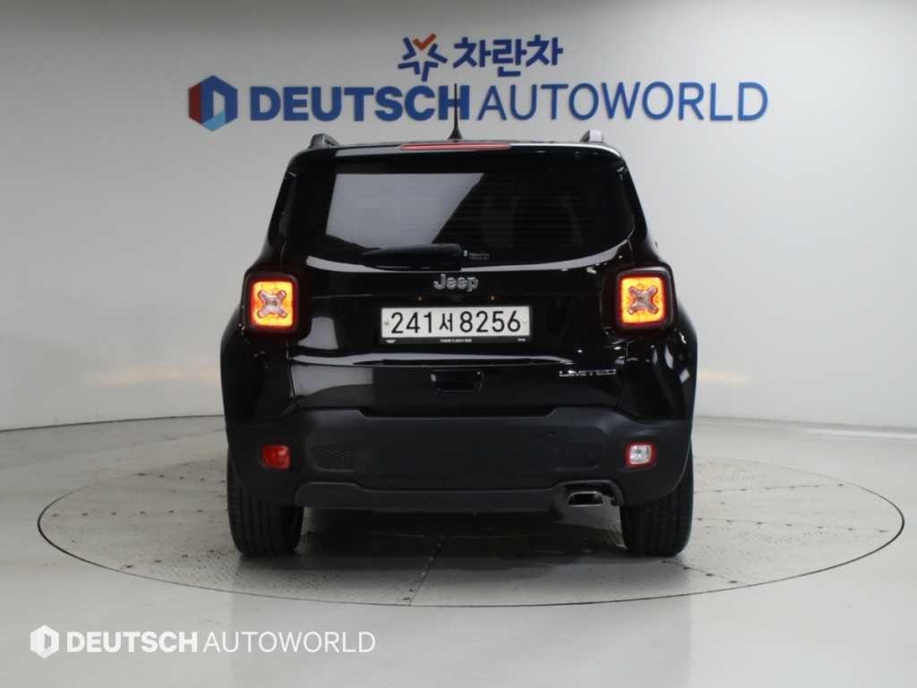 지프 레니게이드 1.3 리미티드 FWD 이미지 4