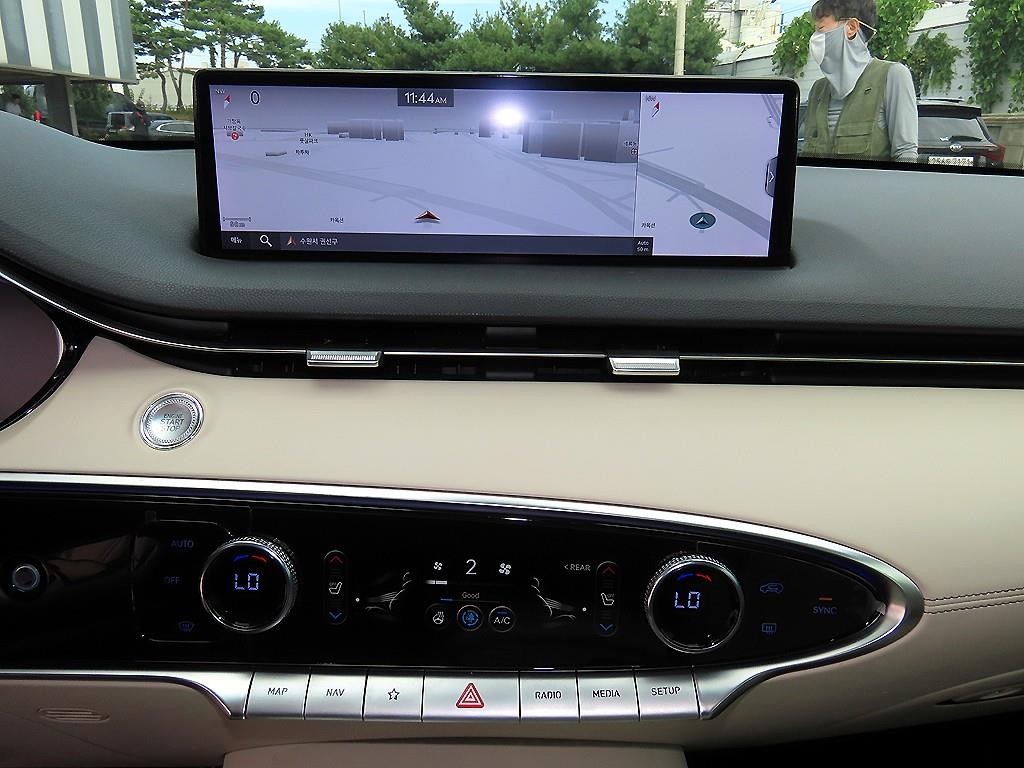 제네시스 GV70 2.5T 가솔린 AWD 기본형 이미지 13