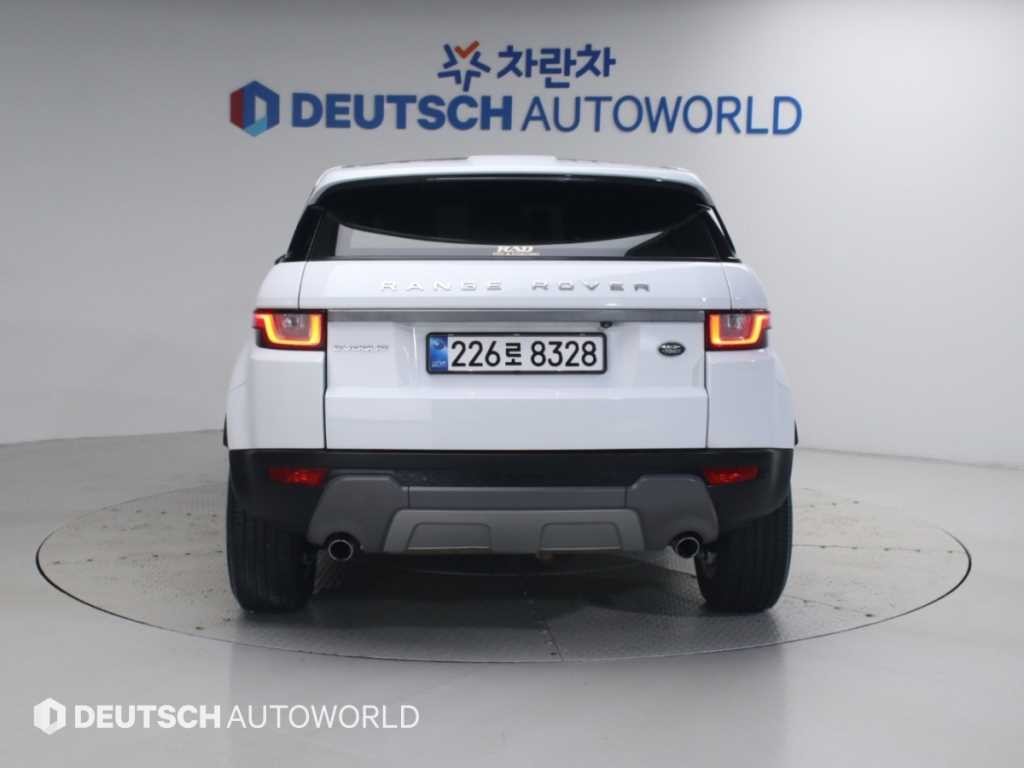 랜드로버 레인지로버 이보크 2.0 TD4 SE 이미지 4