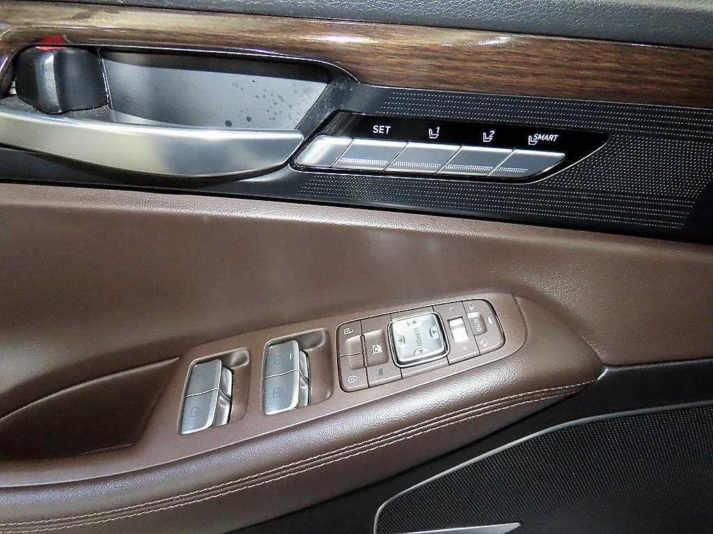 제네시스 EQ900 3.8 GDI AWD 프리미엄 럭셔리 이미지 13