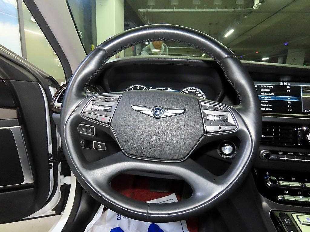 제네시스 EQ900 3.8 GDI AWD 프리미엄 럭셔리 이미지 8