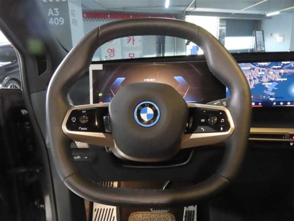 BMW iX xDrive 50 스포츠 플러스 이미지 15