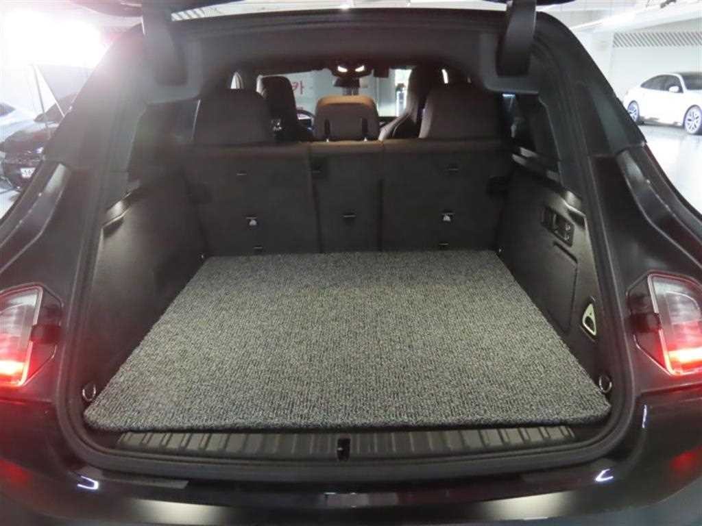 BMW iX xDrive 50 스포츠 플러스 이미지 18