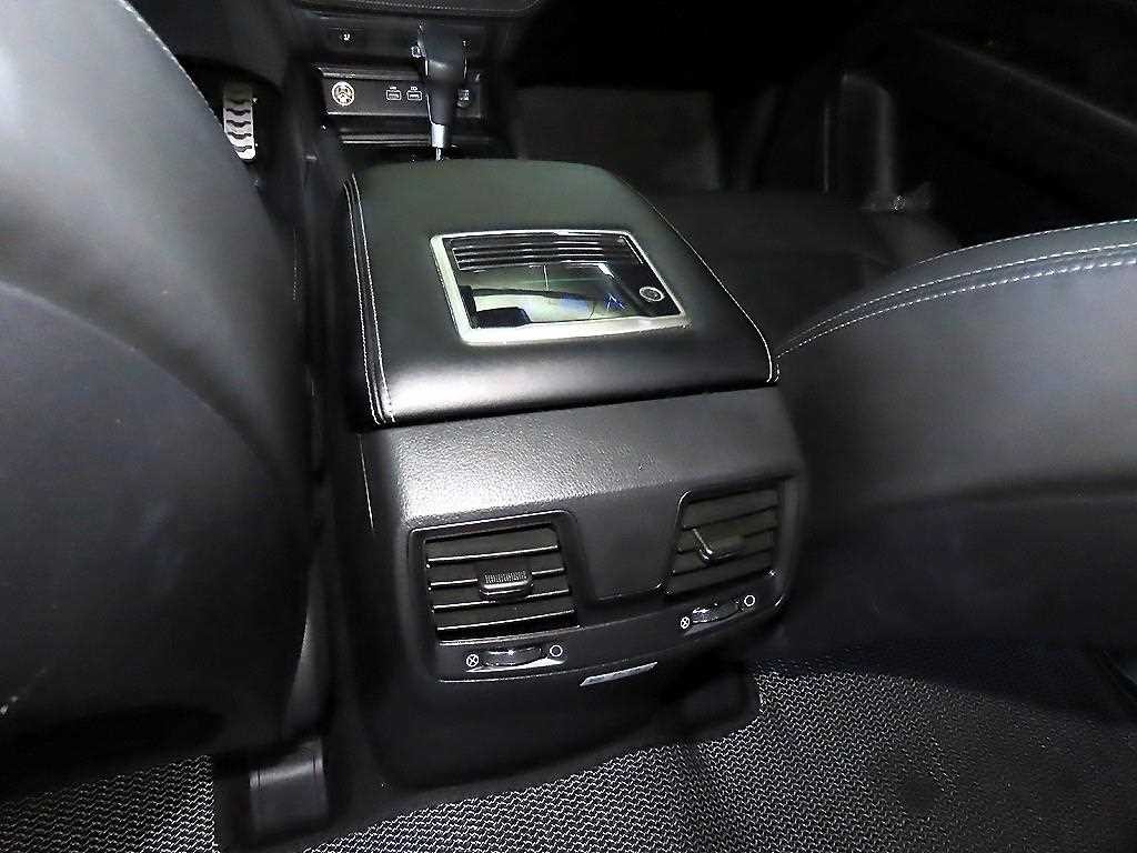 KG모빌리티(쌍용) 렉스턴 더 뉴 렉스턴 스포츠 칸 디젤 2.2 4WD 익스페디션 이미지 14