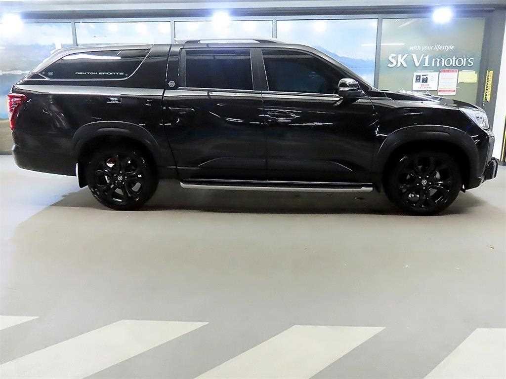 KG모빌리티(쌍용) 렉스턴 더 뉴 렉스턴 스포츠 칸 디젤 2.2 4WD 익스페디션 이미지 3