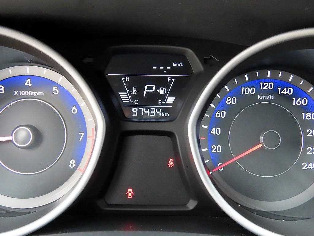 현대 아반떼 더 뉴 아반떼 1.6 GDI 스마트 기본형 이미지 9
