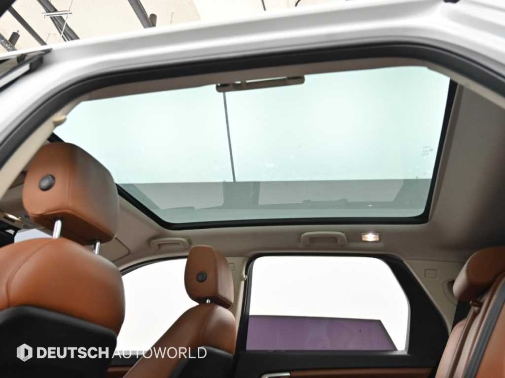 랜드로버 디스커버리 스포츠 2.2 SD4 HSE 럭셔리 이미지 18