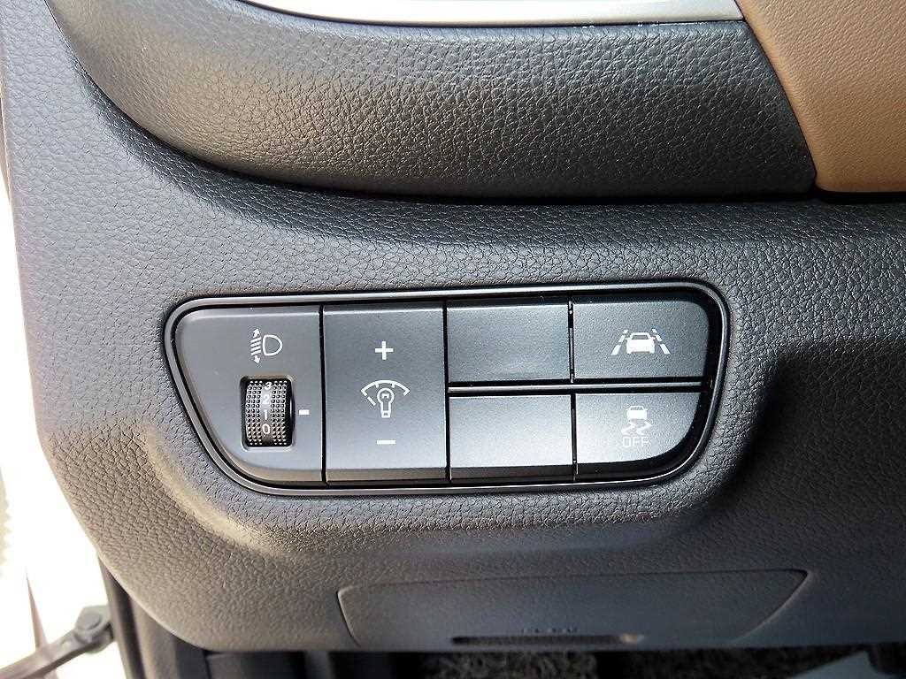 기아 셀토스 가솔린 1.6 터보 4WD 노블레스 이미지 12