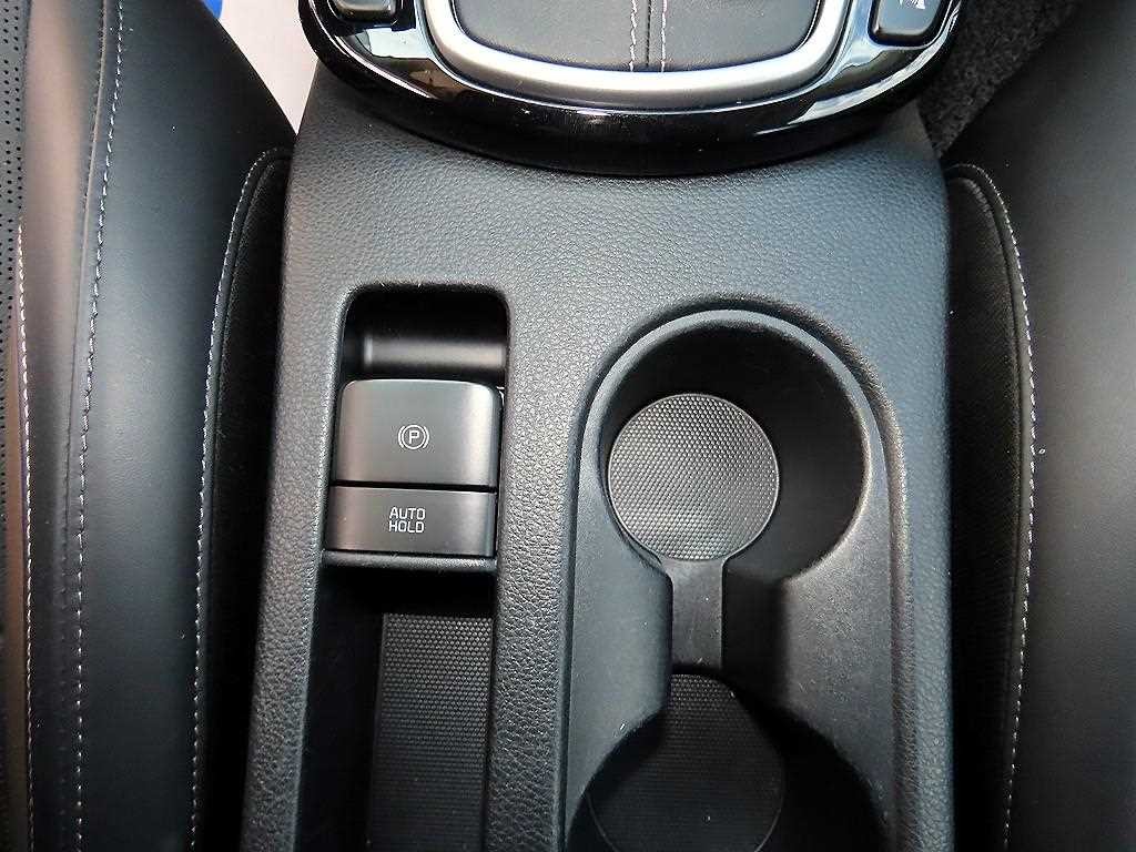 기아 셀토스 가솔린 1.6 터보 4WD 노블레스 이미지 16