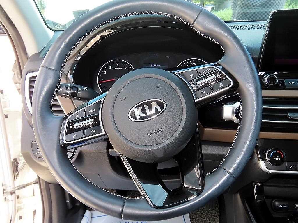기아 셀토스 가솔린 1.6 터보 4WD 노블레스 이미지 8