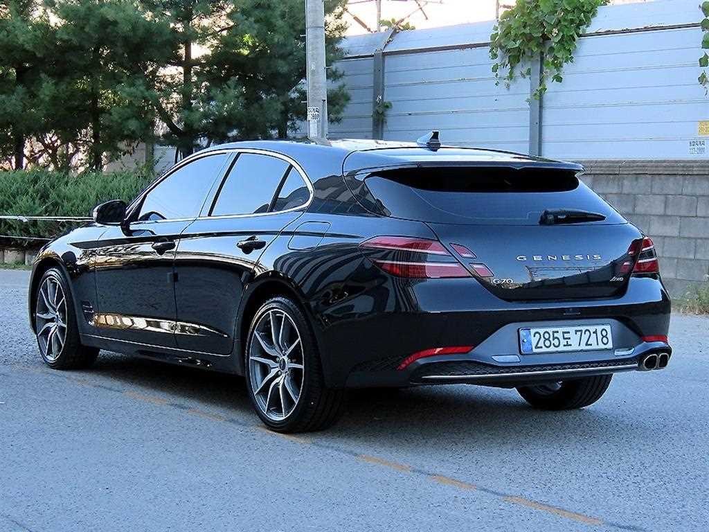 제네시스 G70 더 뉴 G70 슈팅브레이크 가솔린 2.0T 4WD 프리미엄 이미지 3