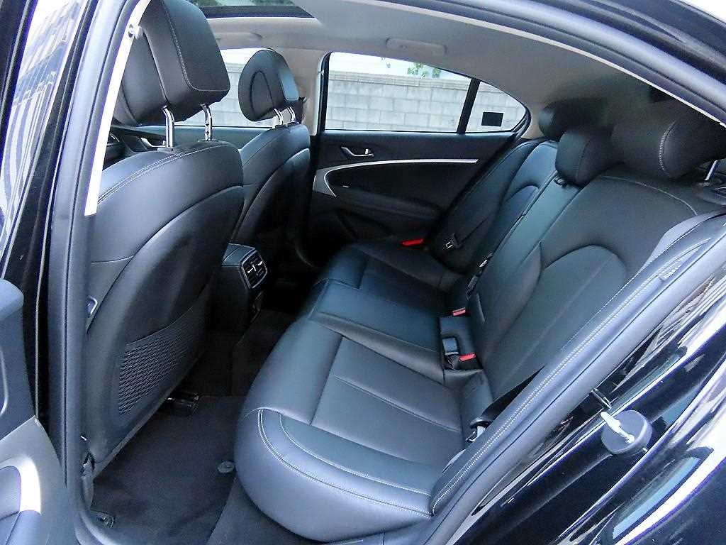 제네시스 G70 더 뉴 G70 슈팅브레이크 가솔린 2.0T 4WD 프리미엄 이미지 6