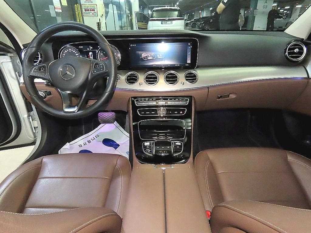 벤츠 E 클래스 E-클래스 W213 E200 아방가르드 이미지 10