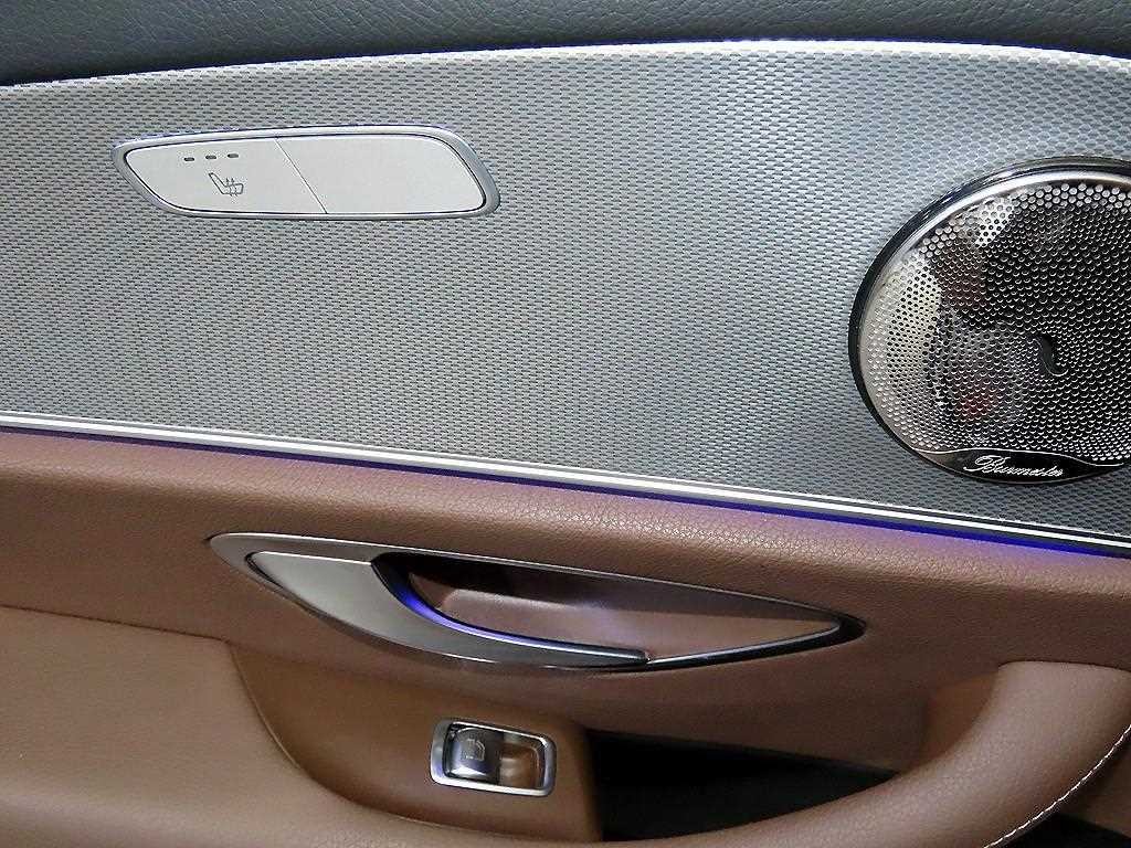 벤츠 E 클래스 E-클래스 W213 E200 아방가르드 이미지 14