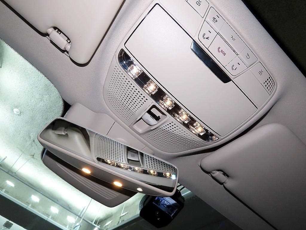 벤츠 E 클래스 E-클래스 W213 E200 아방가르드 이미지 17