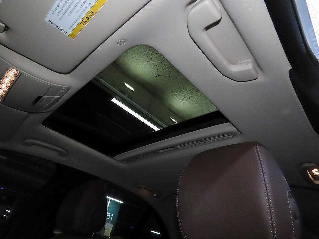 벤츠 E 클래스 E-클래스 W213 E200 아방가르드 이미지 18