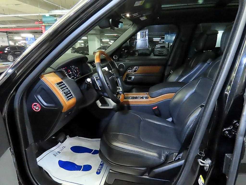 랜드로버 레인지로버 레인지로버 4세대 4.4 SDV8 AB LWB 디젤 이미지 6