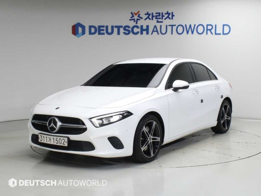 벤츠 A 클래스 A클래스 W177 A250 4MATIC 세단 이미지 1