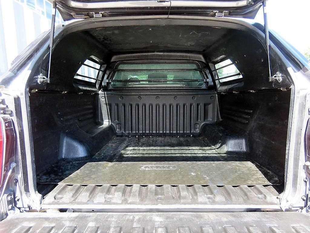 KG모빌리티(쌍용) 렉스턴 렉스턴 스포츠 칸 디젤 2.2 4WD 5링크 노블레스 이미지 17