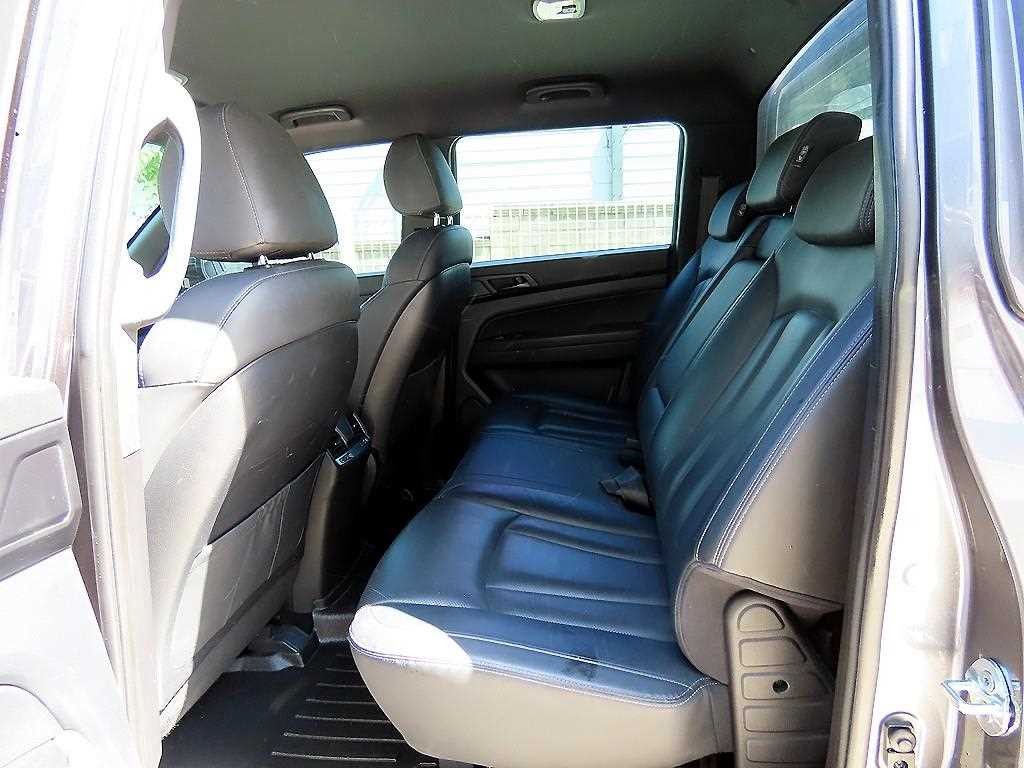 KG모빌리티(쌍용) 렉스턴 렉스턴 스포츠 칸 디젤 2.2 4WD 5링크 노블레스 이미지 6