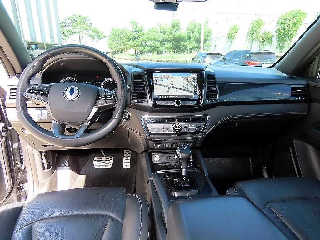 KG모빌리티(쌍용) 렉스턴 렉스턴 스포츠 칸 디젤 2.2 4WD 5링크 노블레스 이미지 7