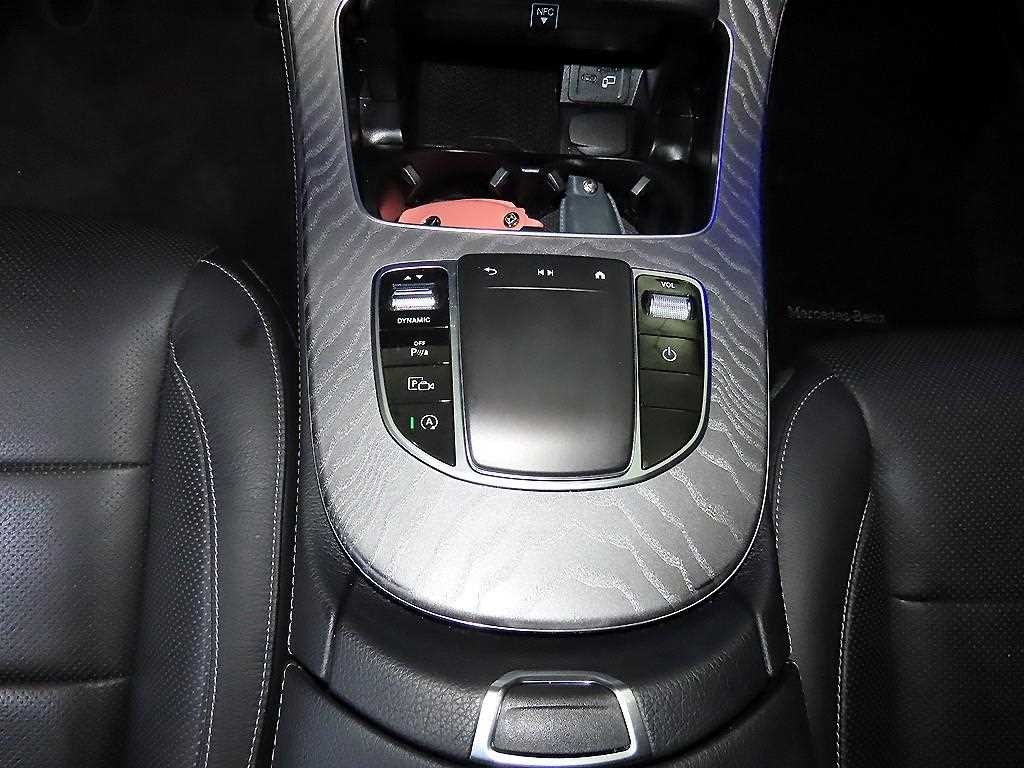 벤츠 E 클래스 E-클래스 W213 E350 4MATIC 아방가르드 이미지 12