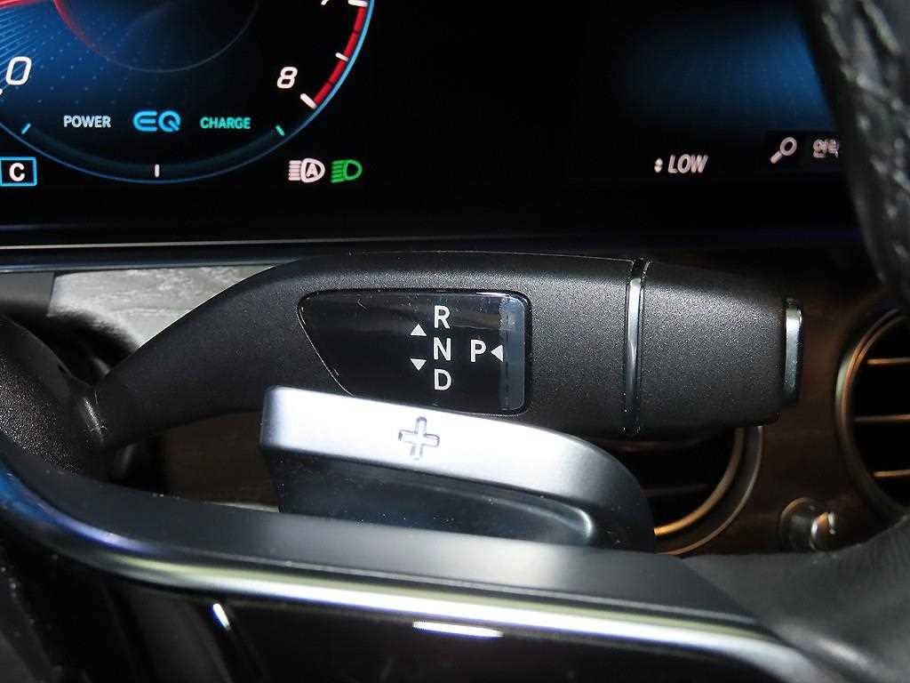 벤츠 E 클래스 E-클래스 W213 E350 4MATIC 아방가르드 이미지 13